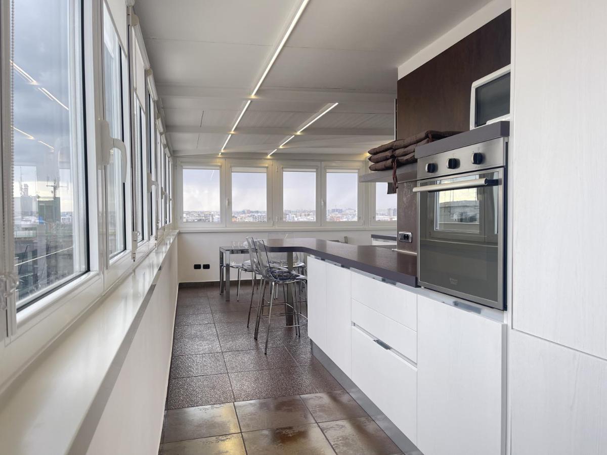 Cconforthotels Appartamento Skyline Бари Экстерьер фото